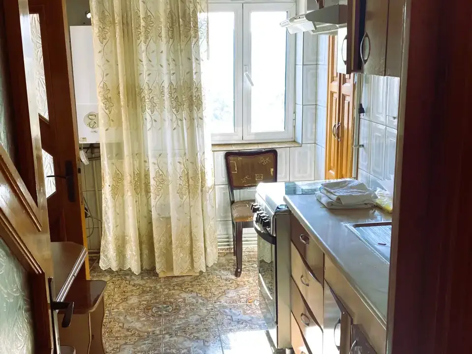 Apartament de vanzare Buzau, Buzau - 4 camere, Ultracentral principala