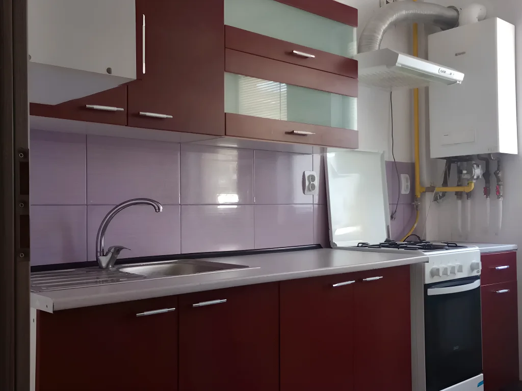 bucătărie utilată complet apartament de închiriere Florești Cluj