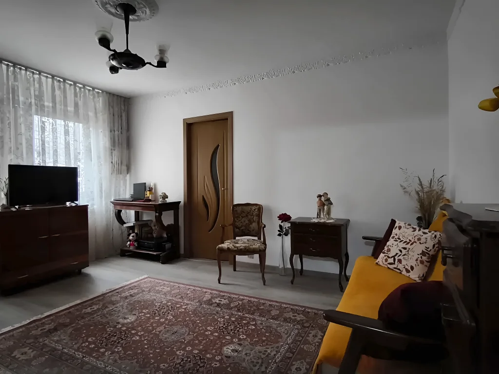 living cu tv apartament vanzare cumparare Ploiești Prahova