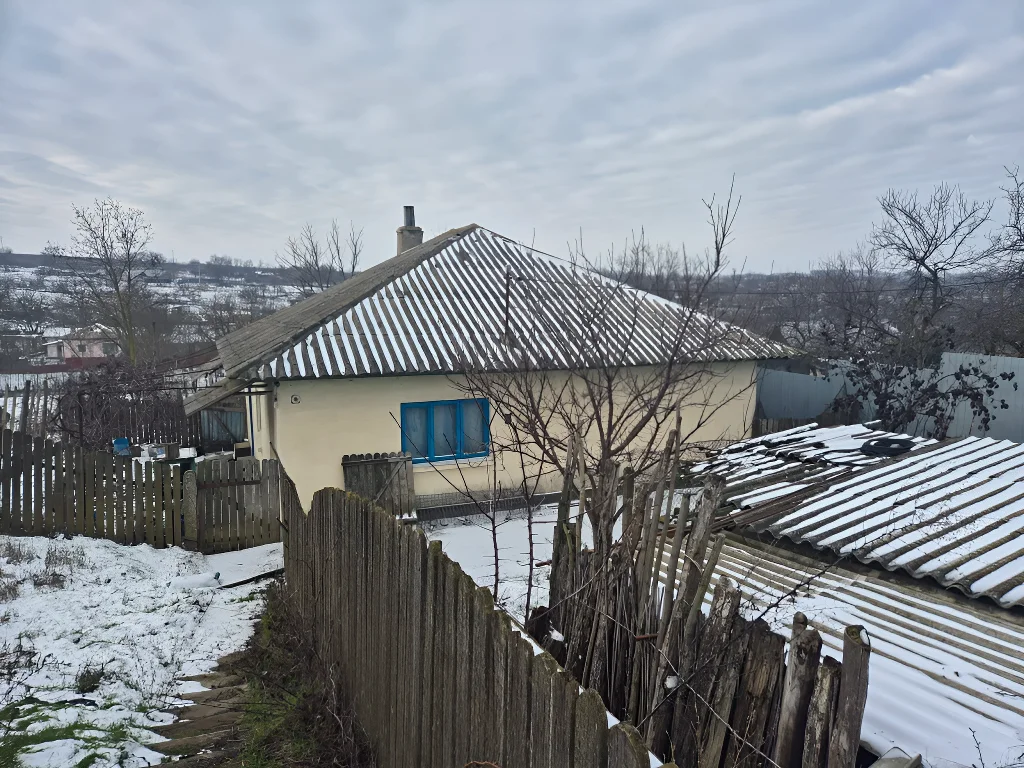 casa batraneasca cu gard de vanzare cumparare Beștepe Tulcea
