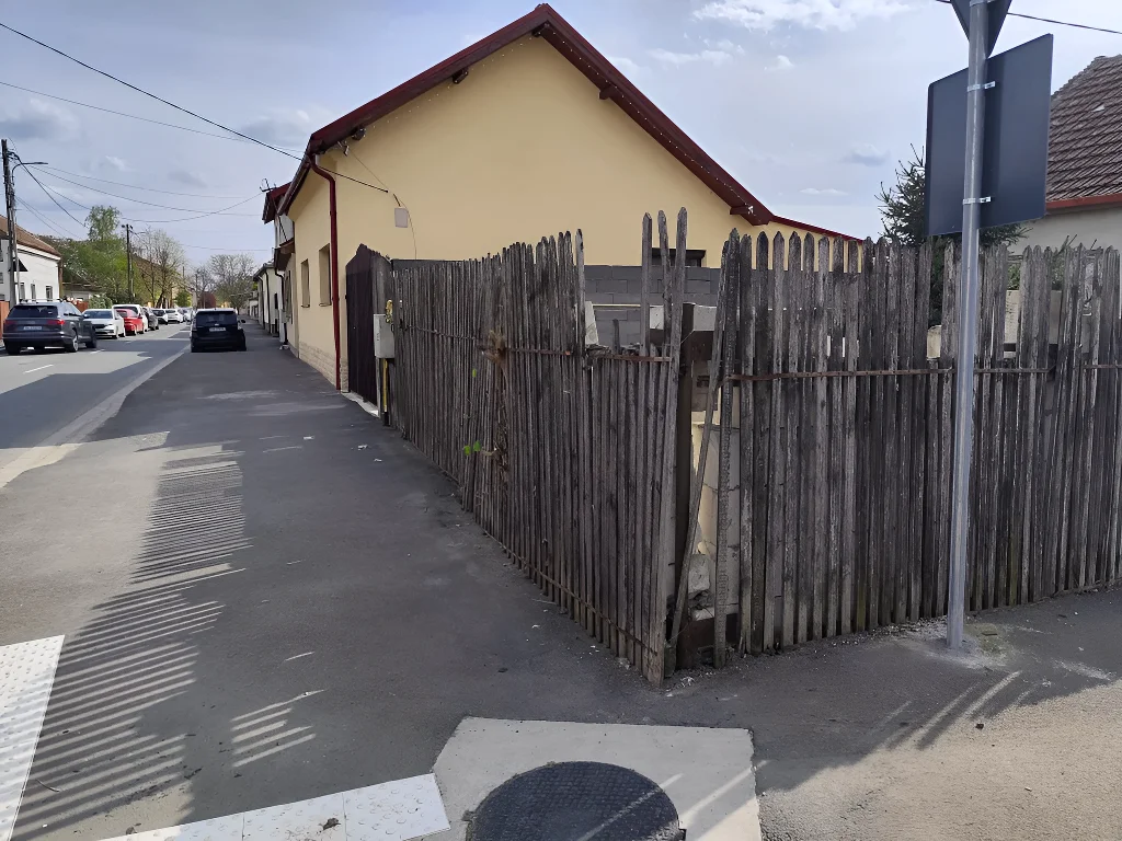vanzare cumparare casa Timișoara Timiș gard stradal din lemn