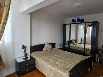 Dormitor mobilat apartament de inchiriere Arad Arad
