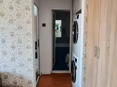 Baie cu masina de spalat apartament inchiriere Arad Arad