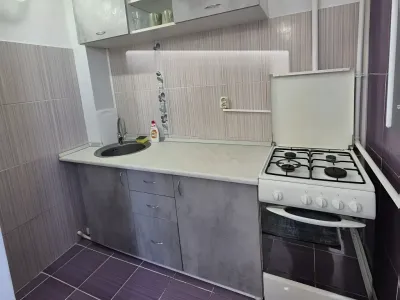 Bucatarie mica mobilata de inchiriere garsoniera Buzău Buzău
