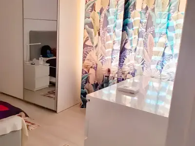 Dormitor cu oglinda apartament vanzare Constanta Constanta