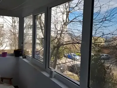 Apartament de inchiriere Constanța vedere parcare fereastra