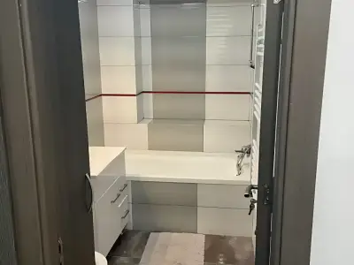 Baie moderna apartament vanzare Constanta Constanta dus