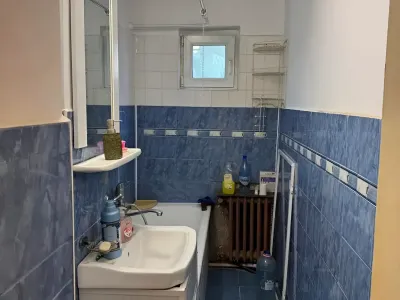 baie amenajata apartament vanzare cumparare Craiova Dolj
