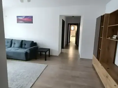 Apartament de inchiriere Dobroesti Ilfov living televizor
