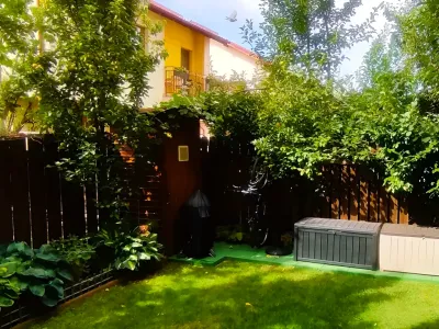 curte cu gard lemn vanzare cumparare apartament Florești Cluj