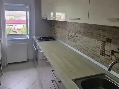 vanzare cumparare apartament Focșani Vrancea bucatarie utilata