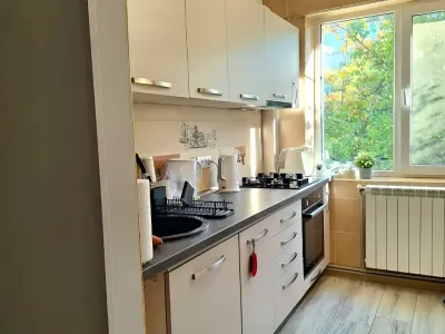 bucatarie mobila alba apartament vanzare cumparare Galați Galați