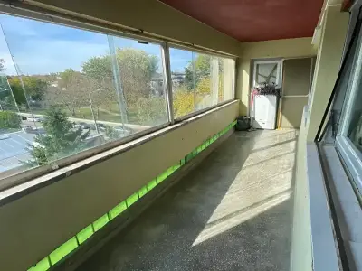 Balcon cu gresie verde apartament vanzare Galati Galati