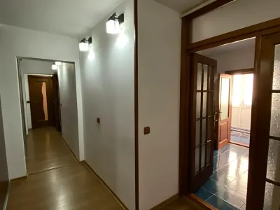 vanzare cumparare apartament Giurgiu Giurgiu hol lung luminos