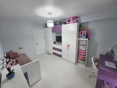dormitor copil cu pat si scaun vanzare cumparare apartament Iași Iași