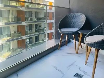 Balcon masa scaune garsoniera vanzare cumparare Năvodari Constanța