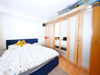 Living apartament de vanzare Oradea Bihor cu pat