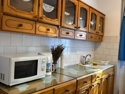 apartament vanzare cumparare Orșova Mehedinți bucatarie lemn