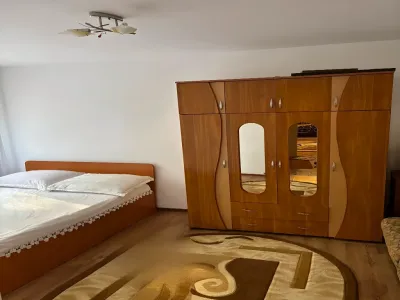 apartament vanzare cumparare Orșova Mehedinți dormitor cu pat