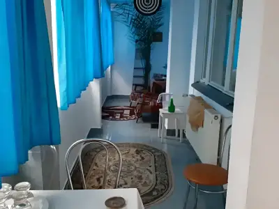Vanzare apartament Pitești Argeș balcon cu masa