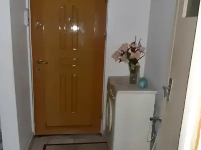 Vanzare apartament Pitești Argeș baie cu masina spalat