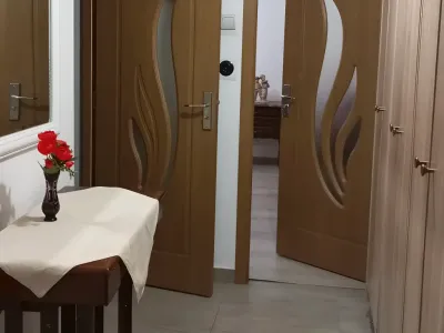 hol cu masa apartament vanzare cumparare Ploiești Prahova