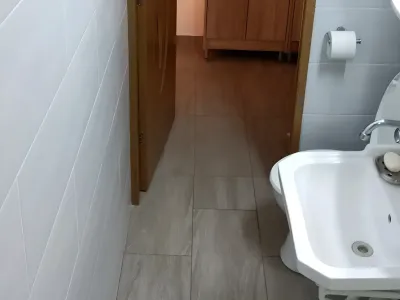 baie cu dulap apartament vanzare cumparare Ploiești Prahova