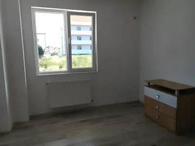 Camera spatioasa garsoniera de vanzare Roșu Ilfov