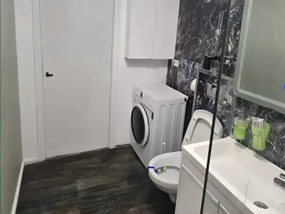 baie cu masina de spalat apartament vanzare cumparare Sânpetru Brașov