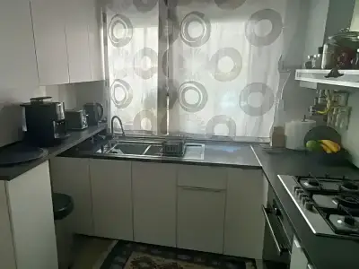 Bucatarie moderna apartament vanzare Sânpetru Brașov