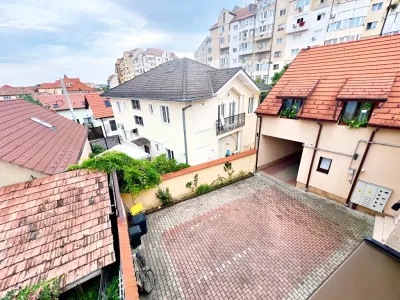 vedere curte interioara bloc inchiriere apartament Sibiu Sibiu