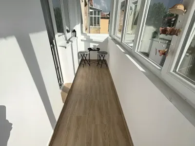 camera cu luminator si balcon apartament inchiriere Sibiu Sibiu