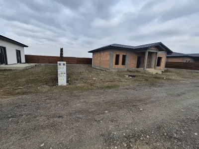 Casa cu teren de vanzare cumparare Balotesti Ilfov
