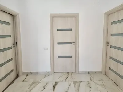 Casa de inchiriere Balotești Ilfov interior marmura eleganta