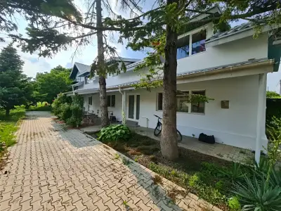 Casa de vanzare in Buftea Ilfov cu curte si alee caramida