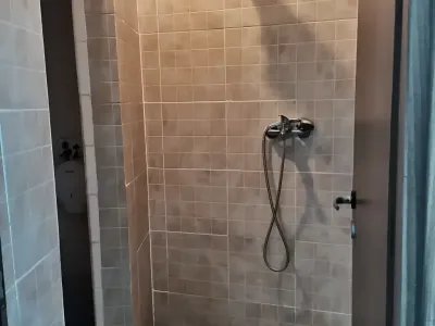 detaliu cabina dus casa vanzare cumparare Chiajna Ilfov