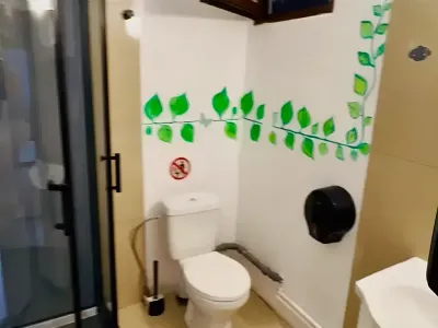 baie complet utilata cabina dus casa inchiriere Corbeanca Ilfov