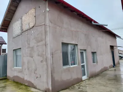 Vanzare casa Crevedia Dambovita fatada principala
