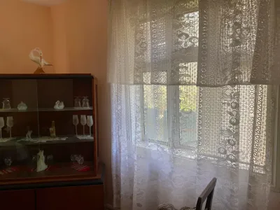 Anexa cu masa scaune casa vanzare cumparare Gutinaș Bacău