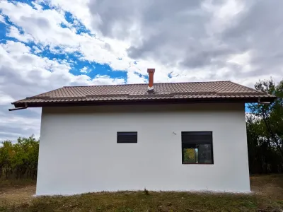 casa vanzare cumparare Hârșa Prahova fatada cu ferestre