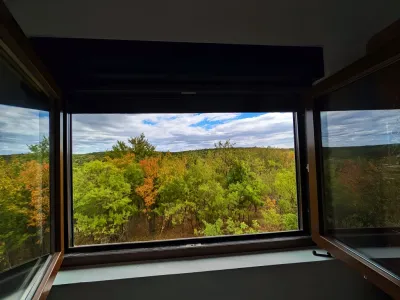 vedere munti de pe balcon casa de vanzare Hârșa Prahova