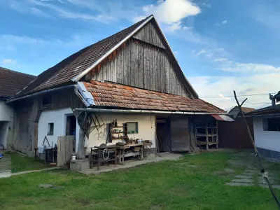 hambar vechi si anexe casa vanzare cumparare Homorod Brasov