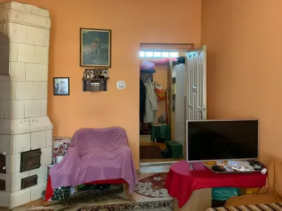 camera anexa cu televizor casa vanzare cumparare Lugoj Timiș