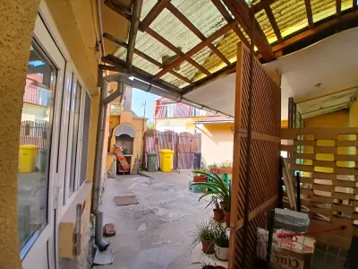 terasa cu usa din lemn casa vanzare cumparare Lugoj Timiș