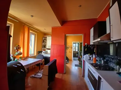 bucatarie spatioasa utilata casa vanzare cumparare Lugoj Timiș