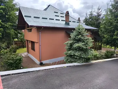 Casa de vanzare in Musatesti Arges cu acoperis metalic