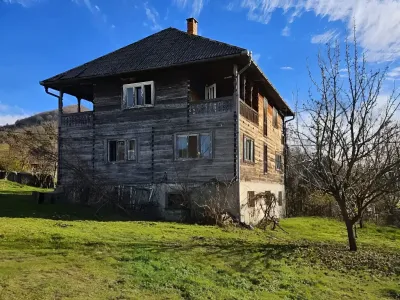 casa traditionala veche vanzare cumparare Nănești Maramureș
