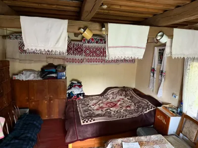 cameră de dormit casă vânzare cumpărare Nănești Maramureș