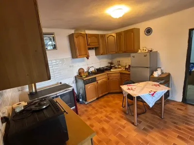 bucatarie anexa casa de vanzare cumparare Orlești Vâlcea