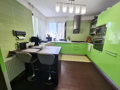 bucătărie utilată cu masă casa vanzare cumparare Otopeni Ilfov